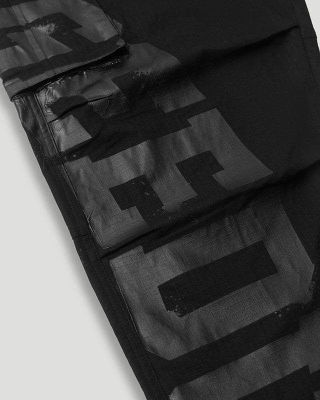 Team Logo R/S Cargo Pant Black - Image 4